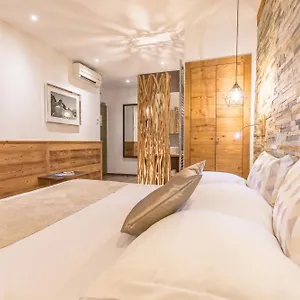 Des Princes, Centre Hotell